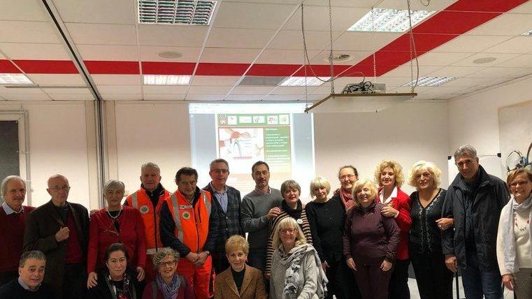 Foto di gruppo per tutte le associazioni coinvolte nell’operazione