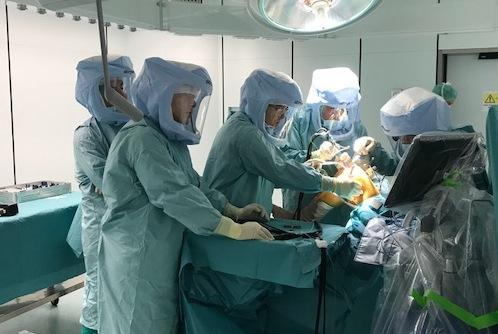 Operazioni coi robot e chirurghi di Pontedera per rilanciare l’ospedale 