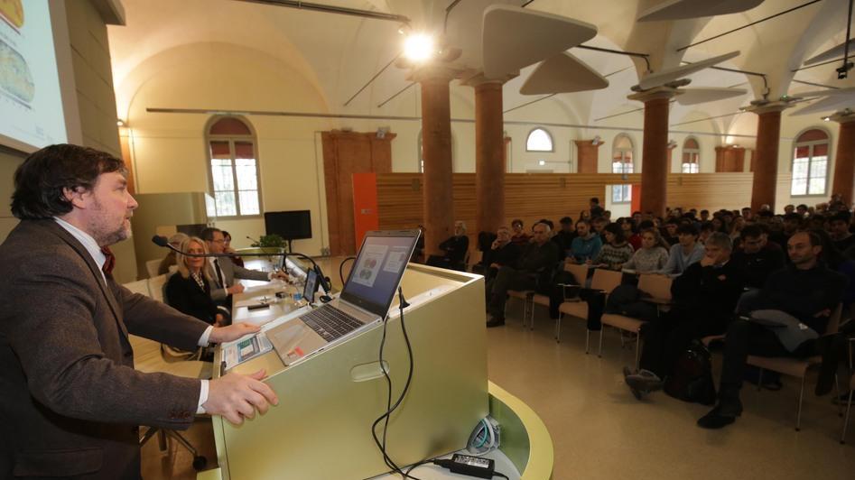 Il meteorologo Mercalli agli studenti reggiani «Il clima? È devastato»