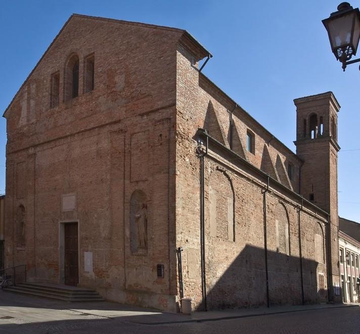 Una mostra di fotografie nell’ex chiesa San Francesco