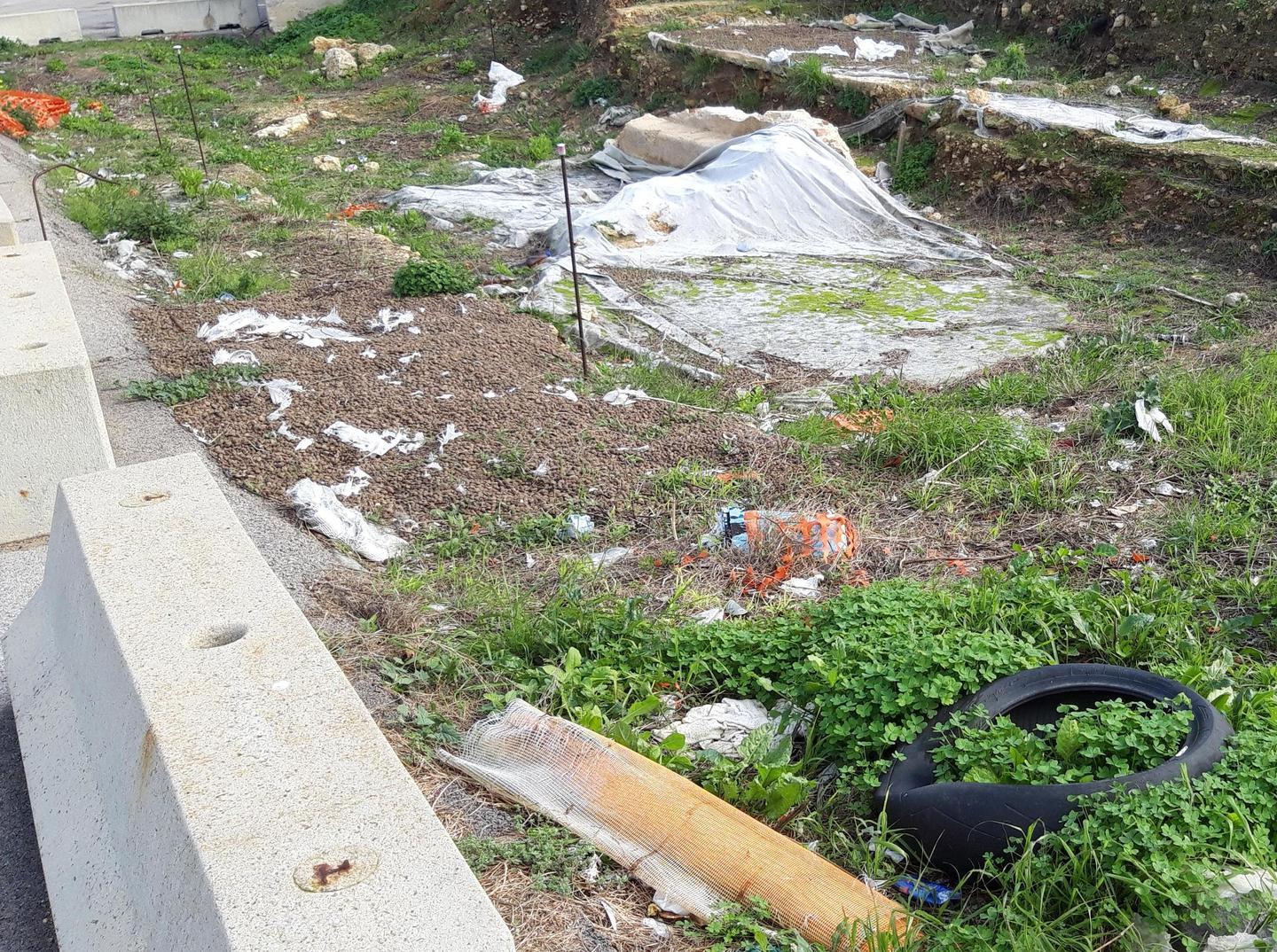 Porto Torres, il sito archeologico coperto dai rifiuti 