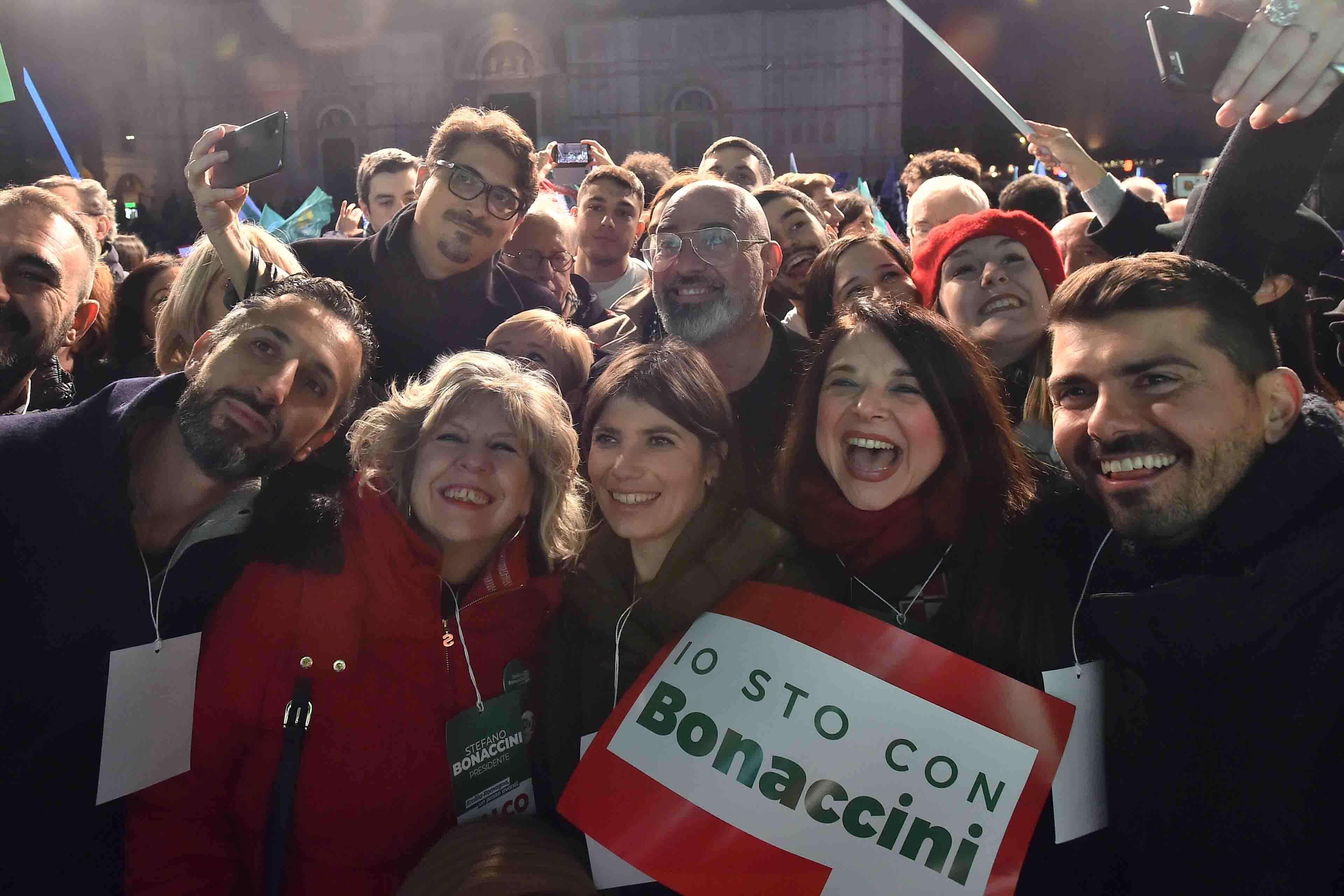 Zaytsev spinge Bonaccini e scalda i cuori: «Noi, l’Emilia Romagna siamo la miglior regione d'Italia» 