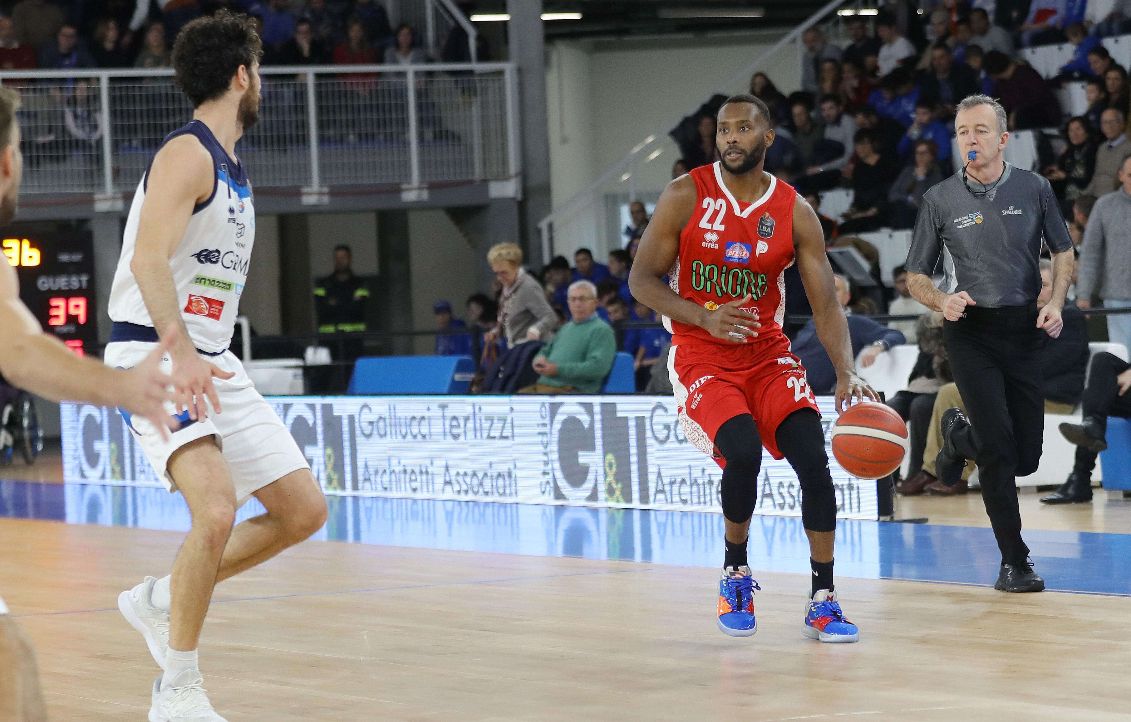 OriOra cade sul parquet del Brescia