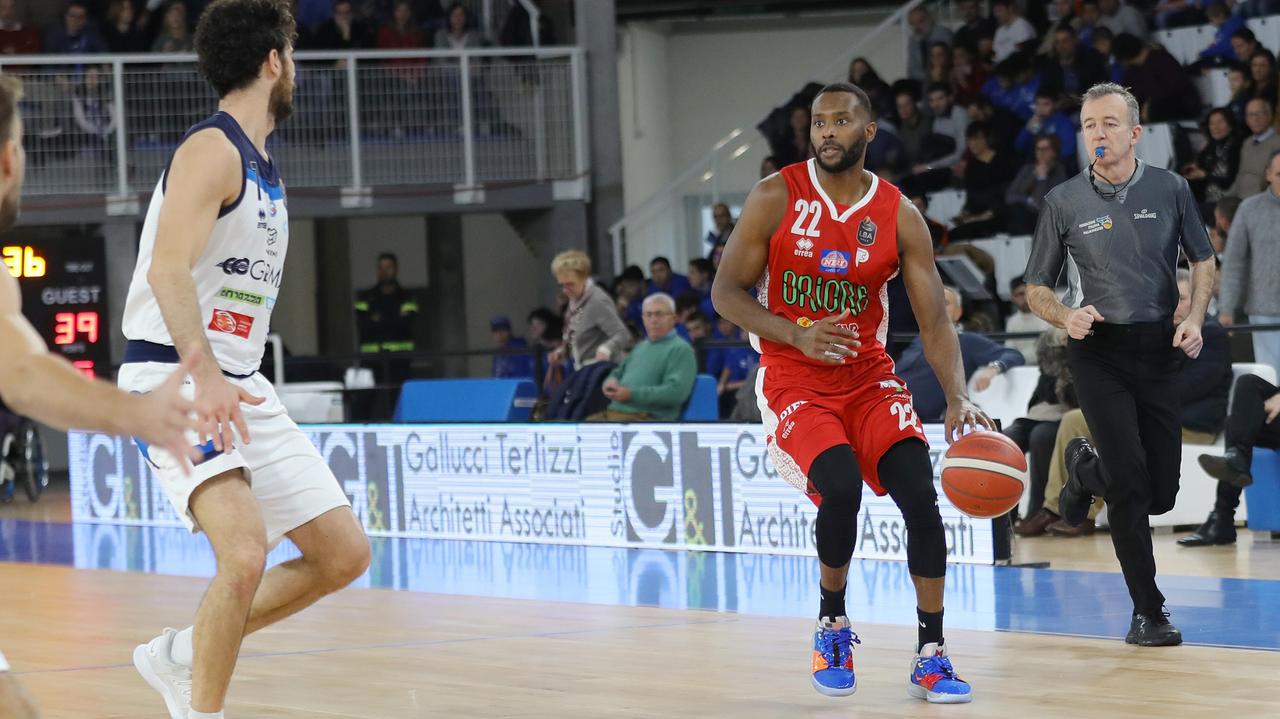 OriOra cade sul parquet del Brescia