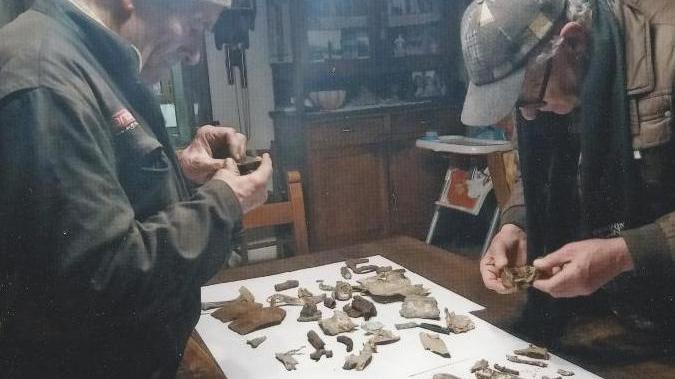 Per boschi in cerca di aerei militari: l’hobby di Tommaso e Francesco