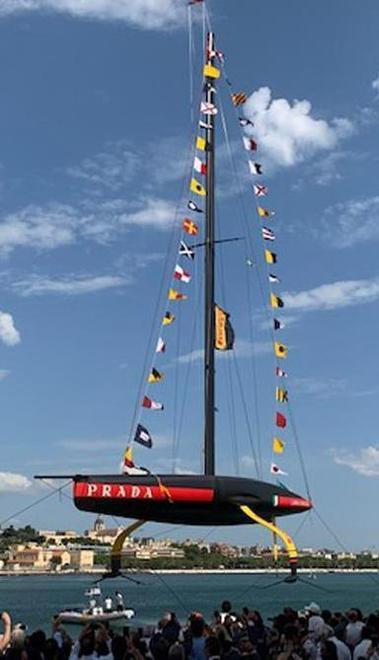 Mille a Cagliari per Luna Rossa