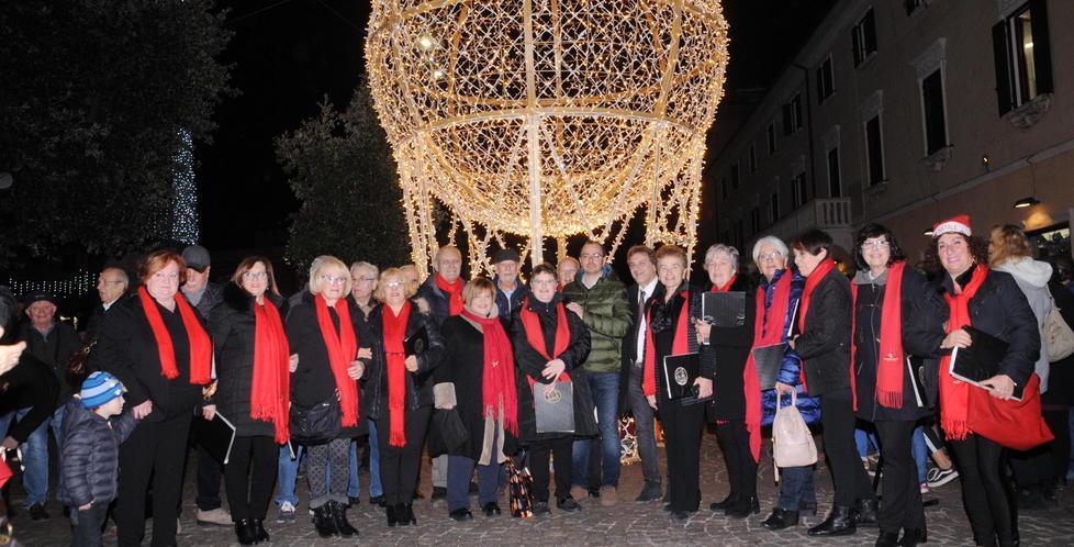 Le luci si sono accese Via agli appuntamenti 