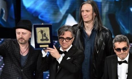 Canzoni di una vita Grandi in un libro racconta le sue hit