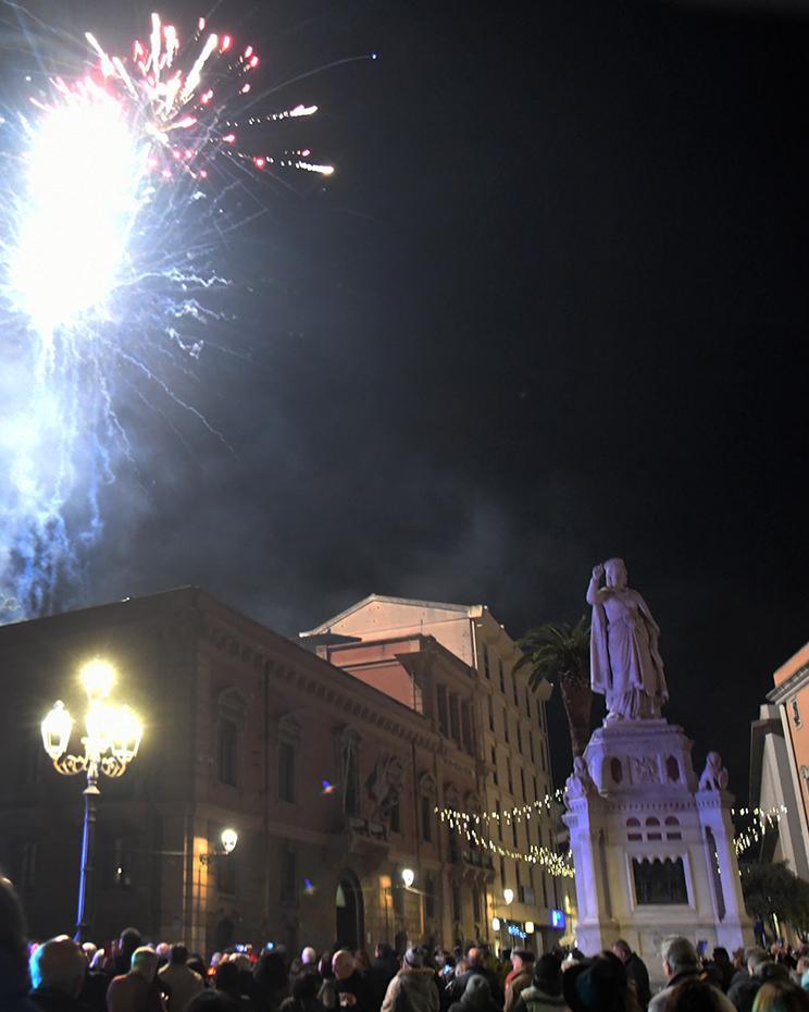 Capodanno si fa ancora in tre piazze 