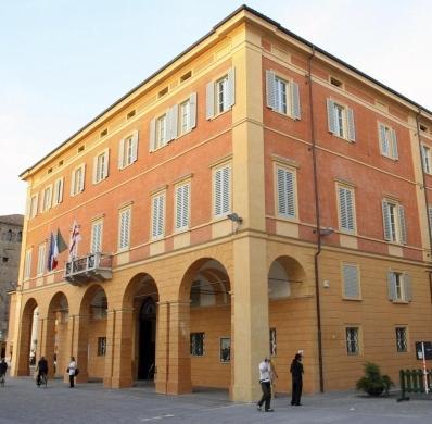Carpi, muore e lascia l’eredità al Comune e a un collega 