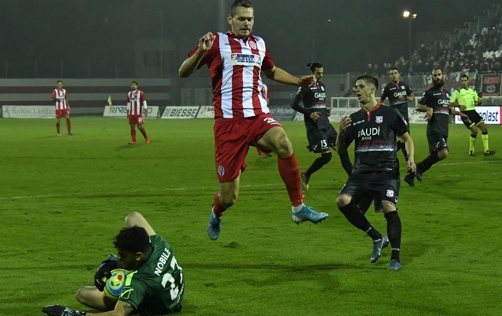  Le sei bellezze del Carpi Il gol di Maurizi è nella storia 