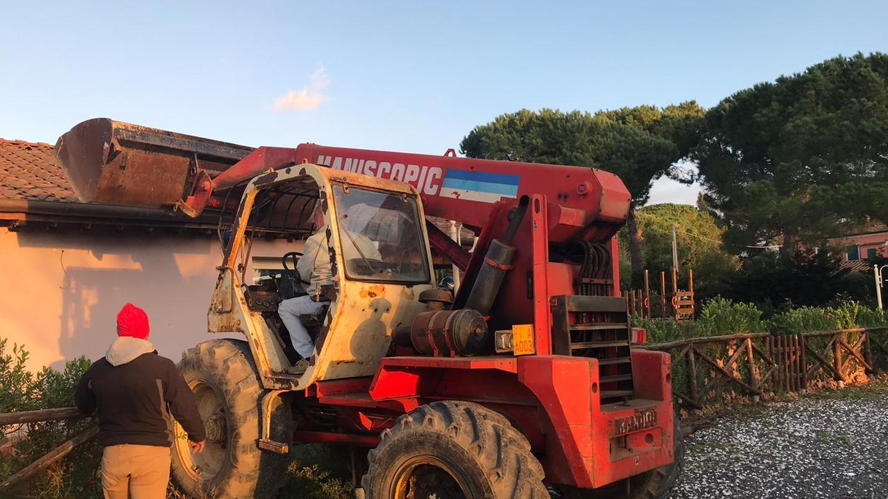Tromba d’aria sulla città, la testimonianza: «L'acqua della piscina volava. È stato impressionante»