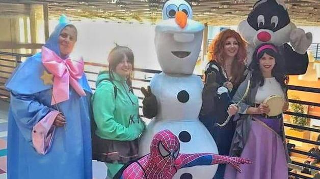 Supereroi nel reparto di pediatria del Versilia