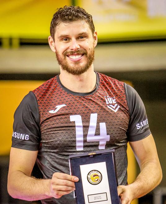  Bruninho trionfa, poi cede a Leal il premio di “Mvp” 