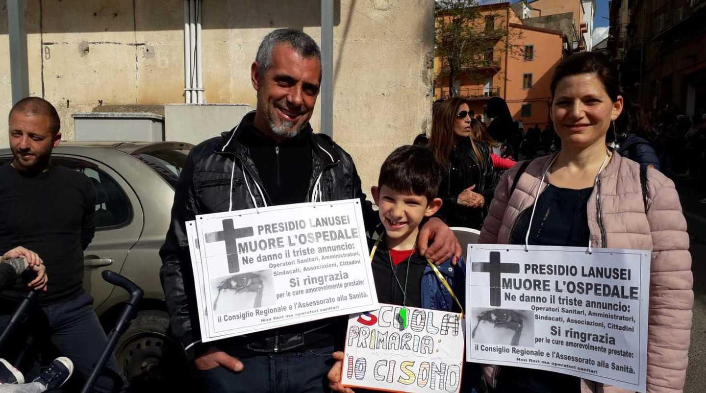 Una petizione itinerante per il diritto alla salute 