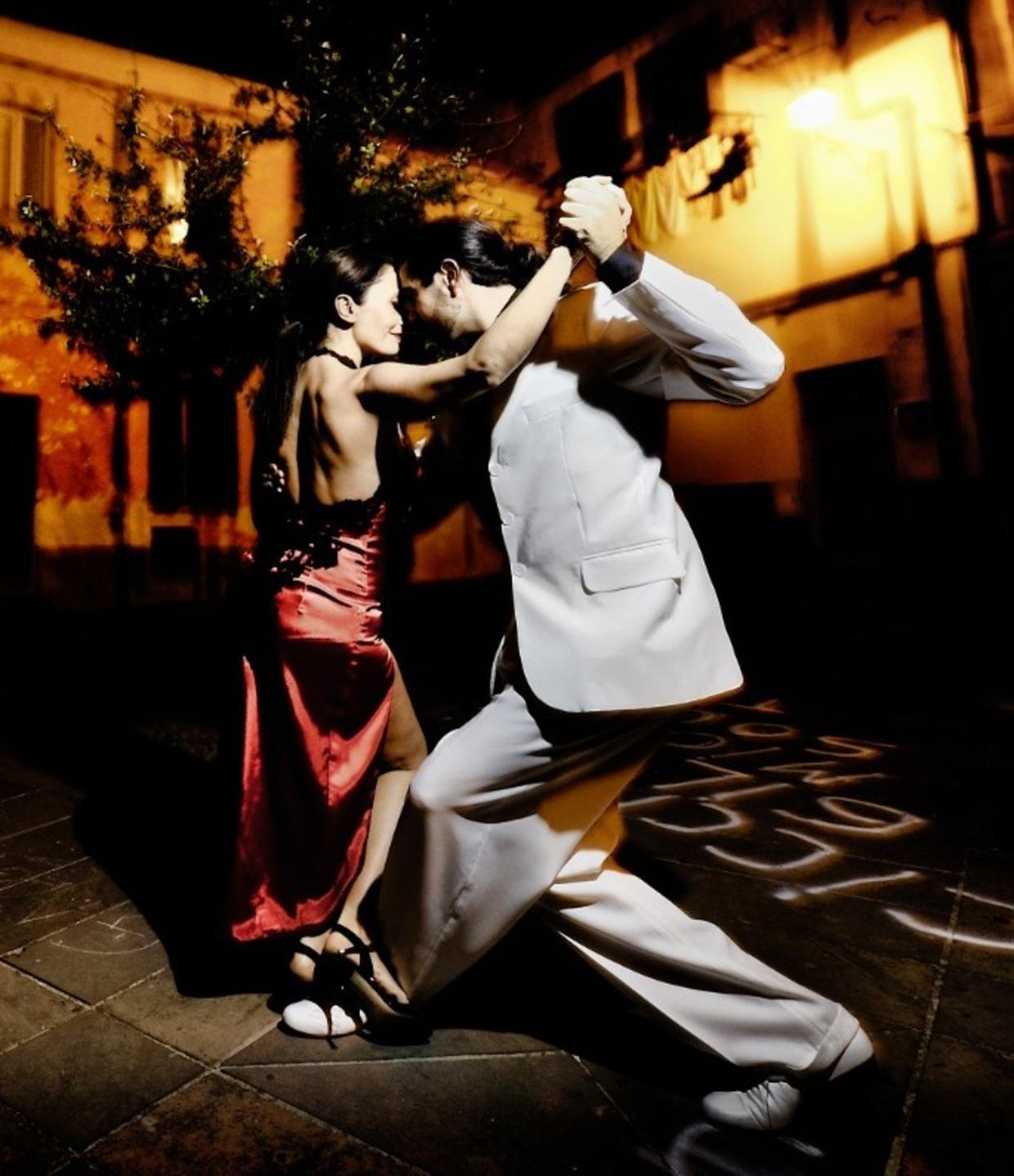 Tutti pazzi per il tango l’Exme come una milonga 