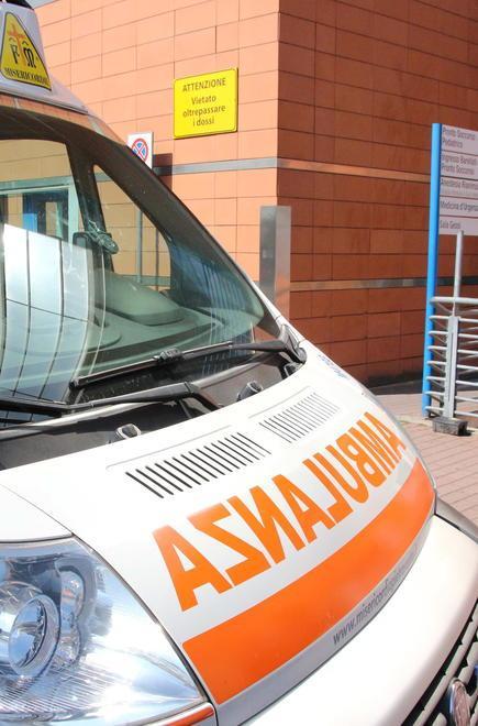 Mancano volontari per le ambulanze: restano a piedi pazienti non urgenti
