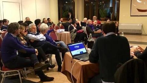 Un momento dell'assemblea pubblica di Azione Prato