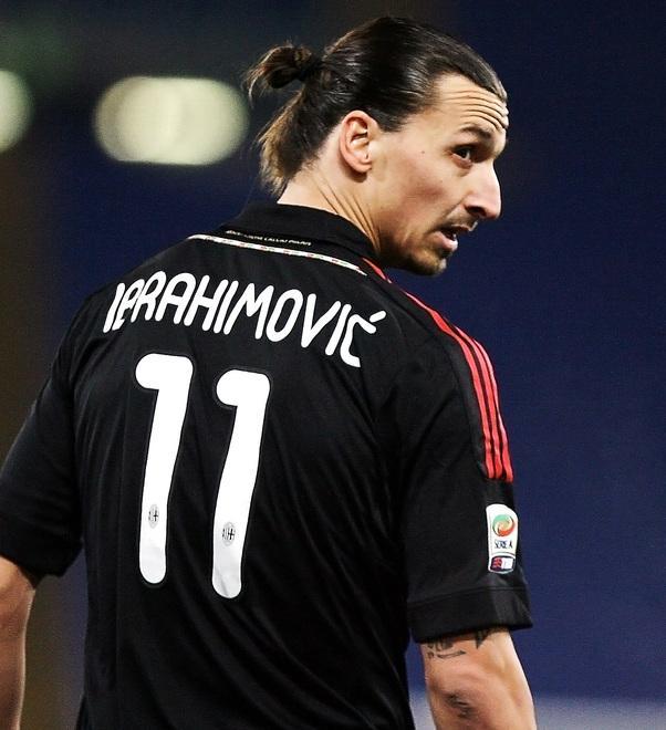 Ibra, il Milan cala le sue carte Ma ora il Napoli offre di più...
