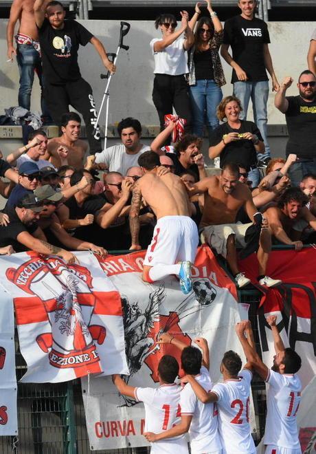 Calcio e solidarietà Domenica allo stadio lotteria pro Ammec 