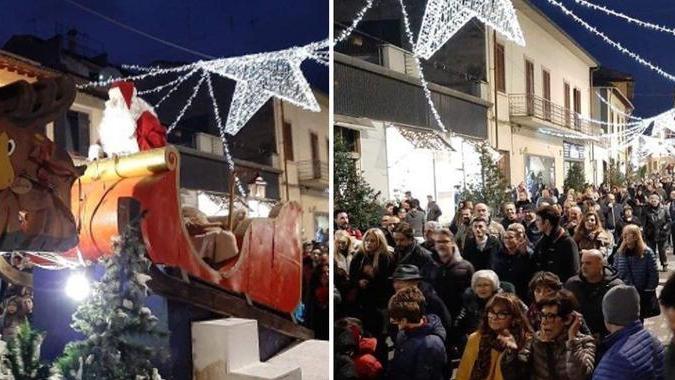 Pienone per la Parata di Babbo Natale
