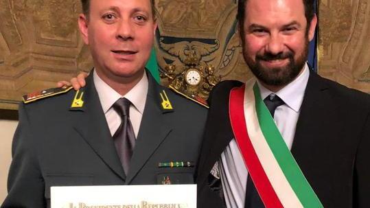 Medaglia di Cavaliere al luogotenente Apicella