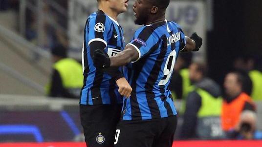 Il Barcellona elimina l’Inter Per Conte un ko che brucia Si riparte in Europa League