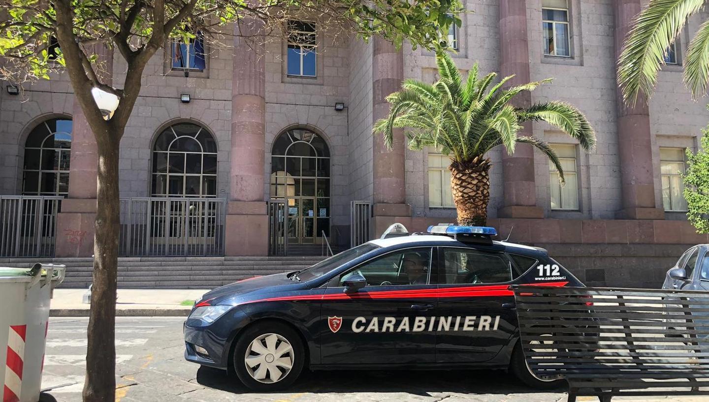 Botte al fratello, sacerdote condannato a Sassari