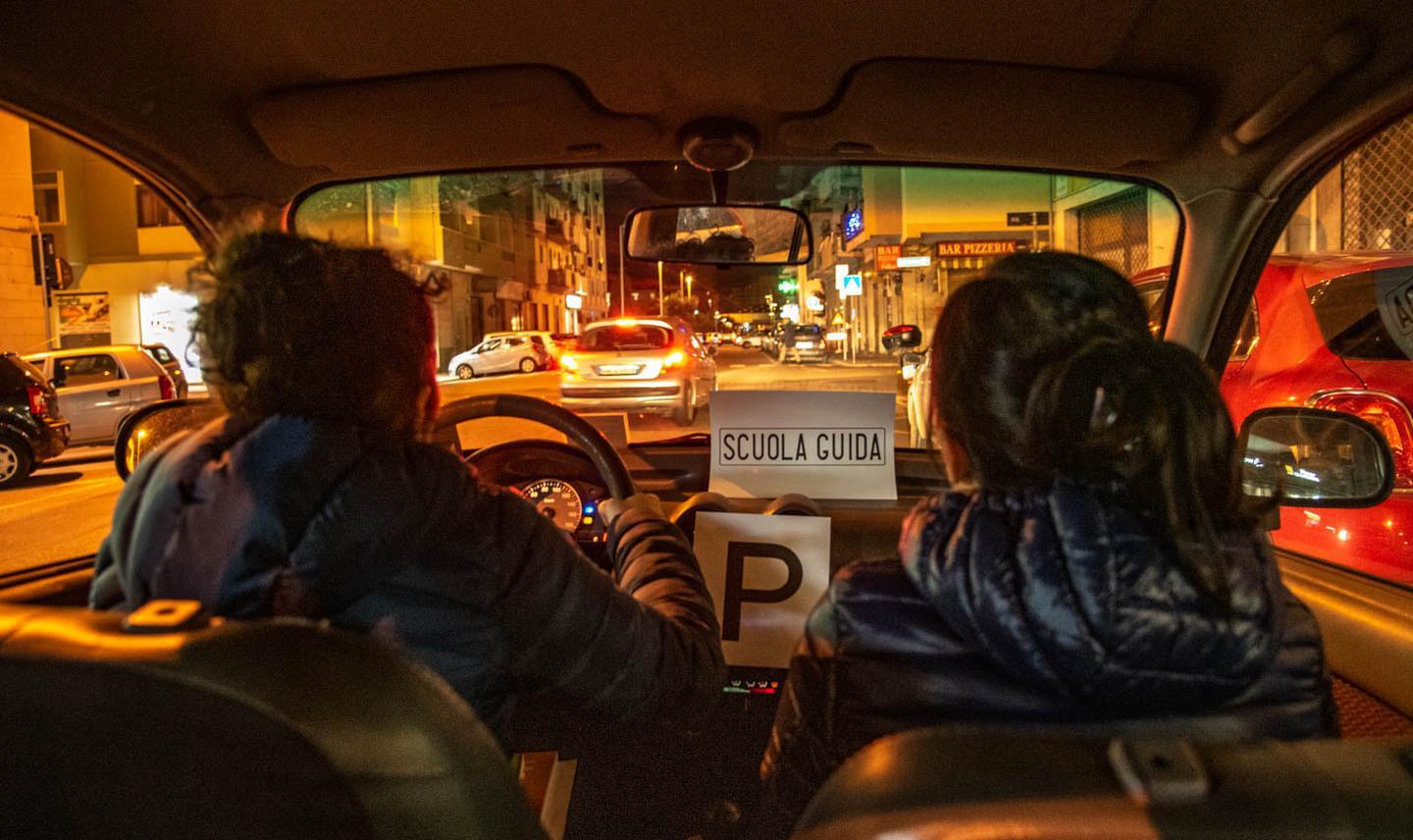 Sardi bocciati al volante ultimi all’esame di guida 