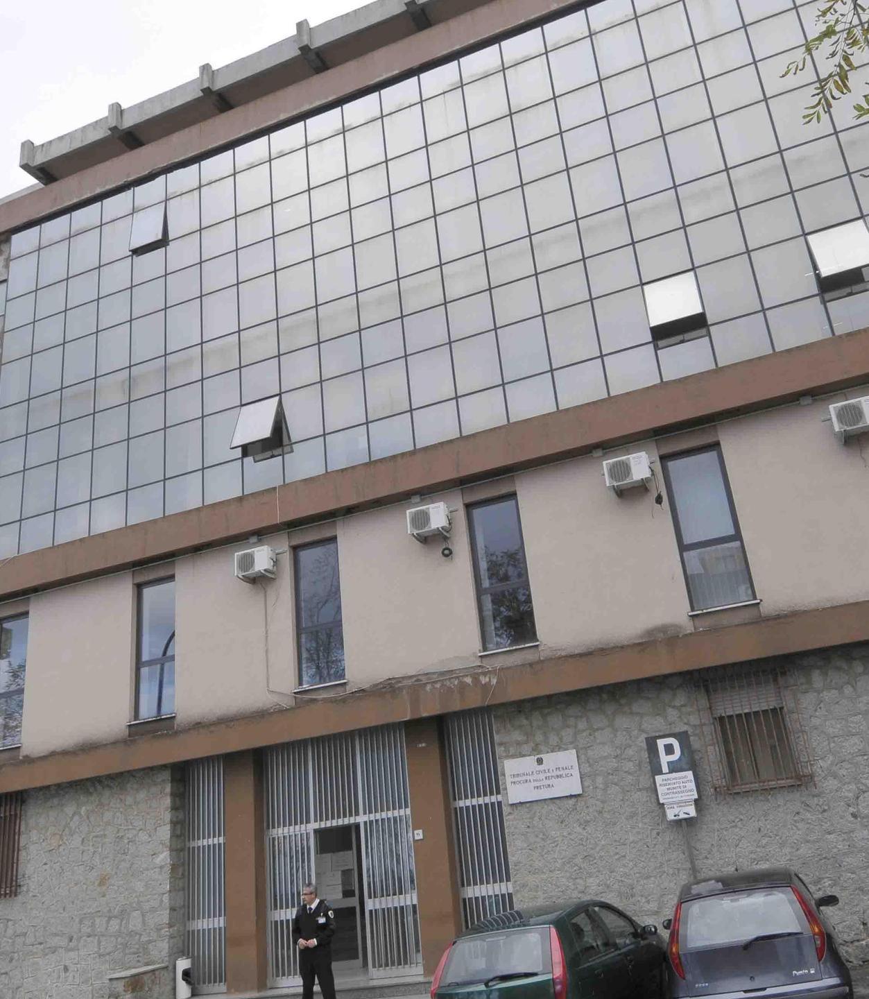 Giovane di Fonni aggredito, accusate dieci persone