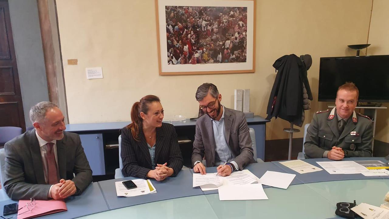 La firma dell'accordo
