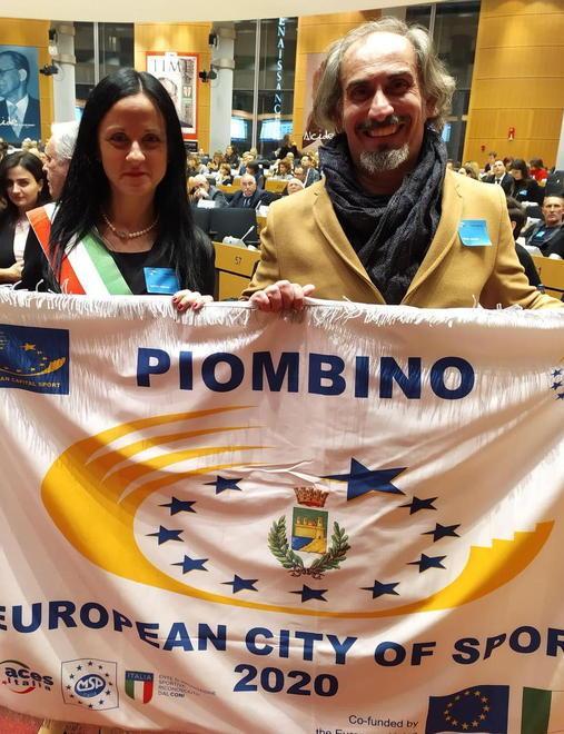 Consegnata a Bruxelles la bandiera di Piombino città europea dello sport 