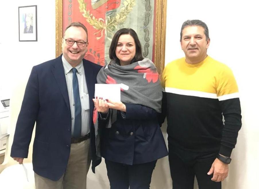 Il saluto e le speranze di una comunità per il viaggio di Eduard 