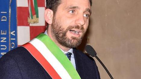Tomasi tira le somme a metà del mandato