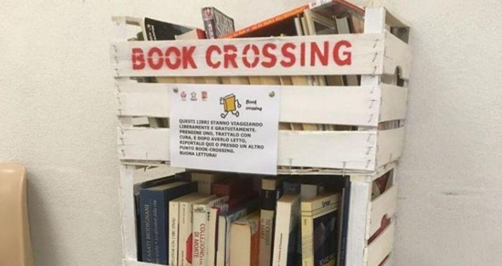 Book crossing in palestra