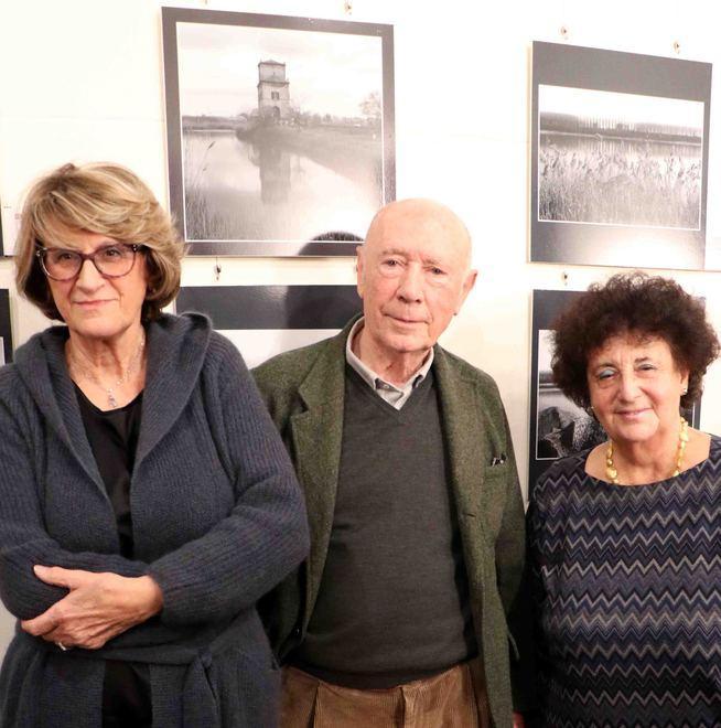 Il bello del bianco e nero nelle fotografie di Baglioni in parete a Casa Ariosto 
