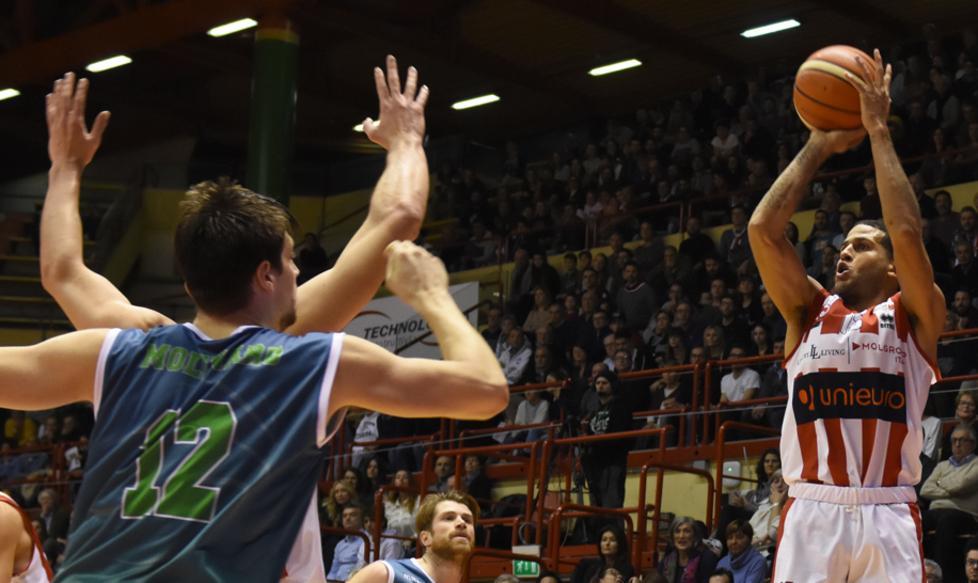 Per il Kleb è ora di scegliere Jackson o Michalak per rinforzare il roster