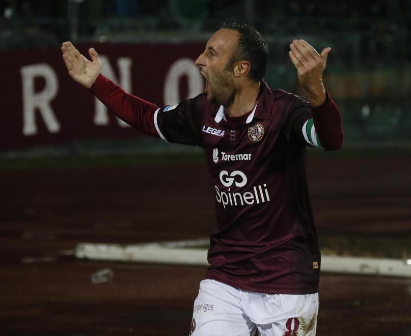 Il capitano del Livorno Andrea Luci