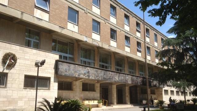 Il Comune cerca due informatici: per concorrere serve la laurea