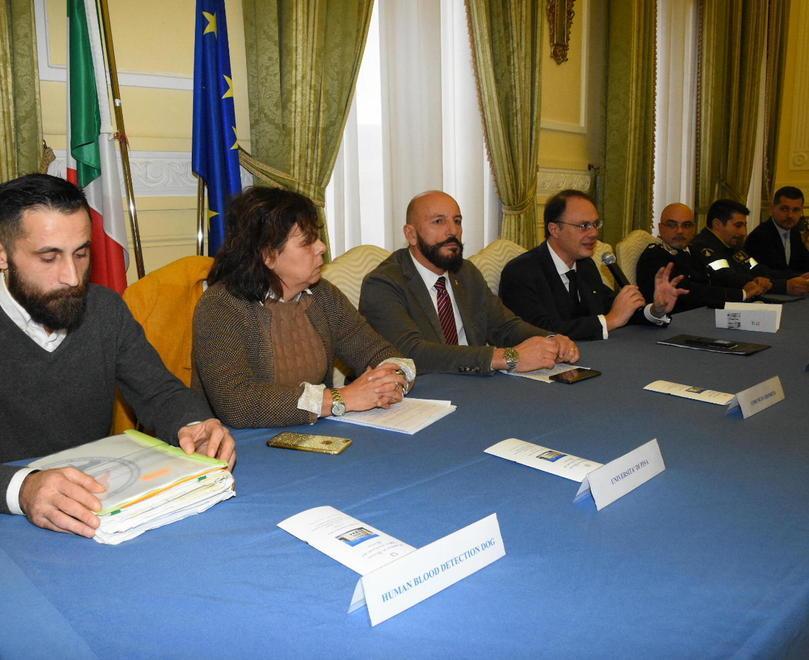 «Chi sa qualcosa del nostro Enrico parli» Accorato appello della sorella di Prosperi 