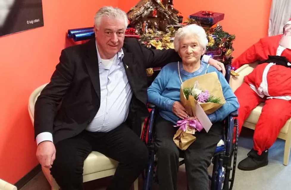 Maria spegne 100 candeline
