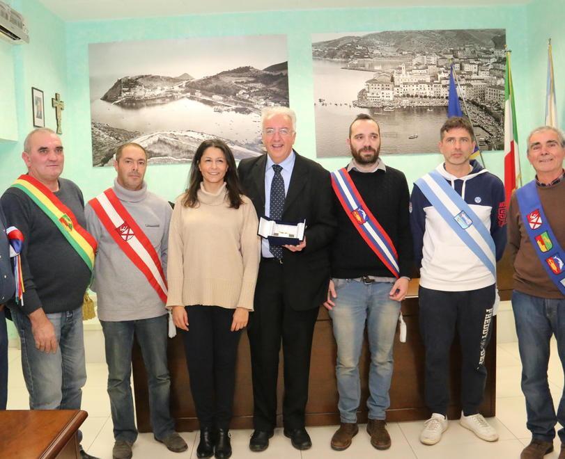  Passione, entusiasmo e simpatia Mastracca riceve il Guzzo d’oro 