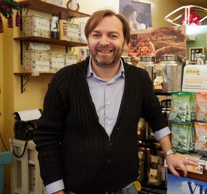 Investe nell’erboristeria i soldi vinti ad “Affari Tuoi”