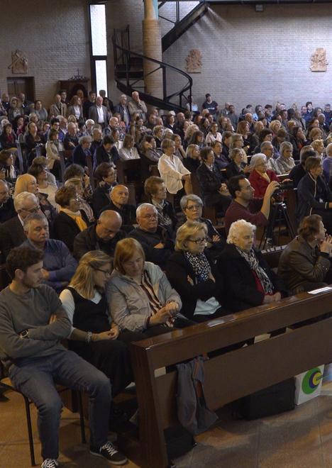Il libretto per don Carlo disponibile da domani 