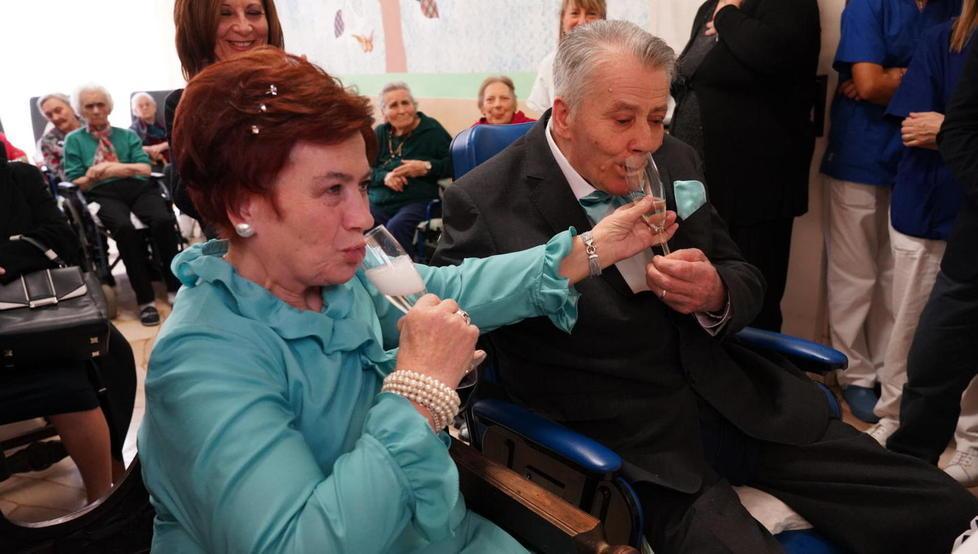 Bianca e Giuseppe sposi alla casa di riposo 