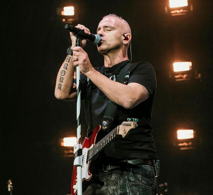 Eros Ramazzotti: «Canto sempre l’amore perché è l’ottimismo in cui credere ancora» 