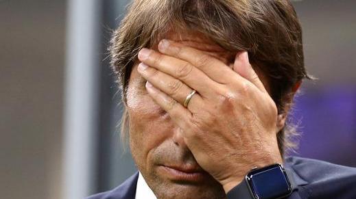 Quelle panchine sull’orlo di una crisi di nervi: Conte contro la stampa, Montella contro tutti