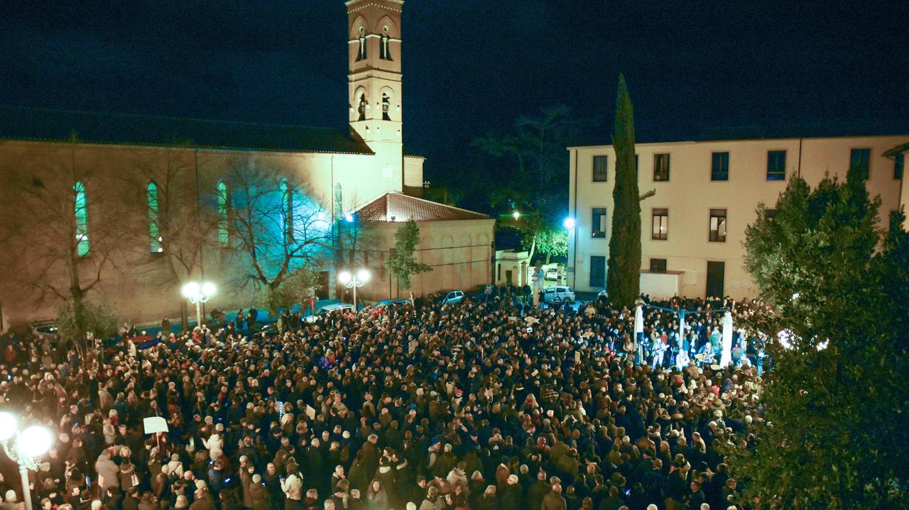 Le Sardine riempiono Grosseto a suon di musica