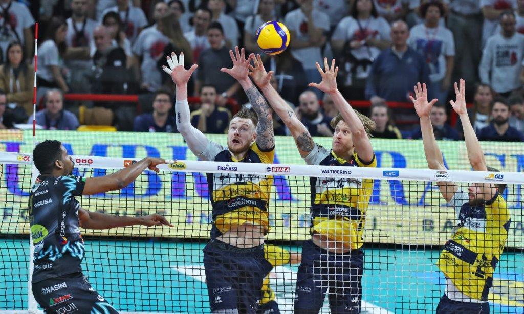 Volley, Modena si arrende a Perugia (3-1)