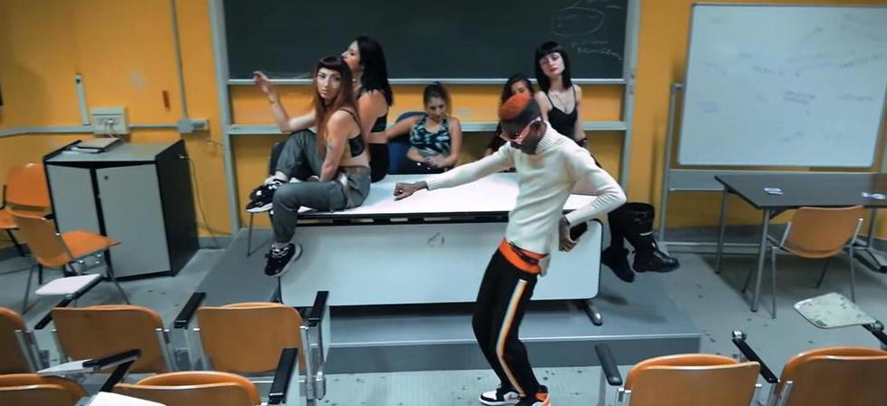 Bello FiGo è corso ai ripari Rimosso il video-scandalo con le ragazze livornesi 